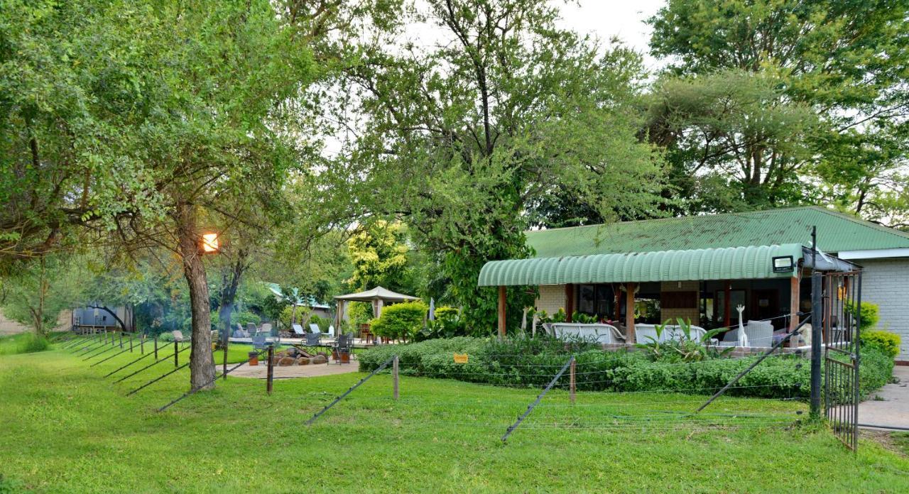 江景山林小屋 卡萨内 外观 照片